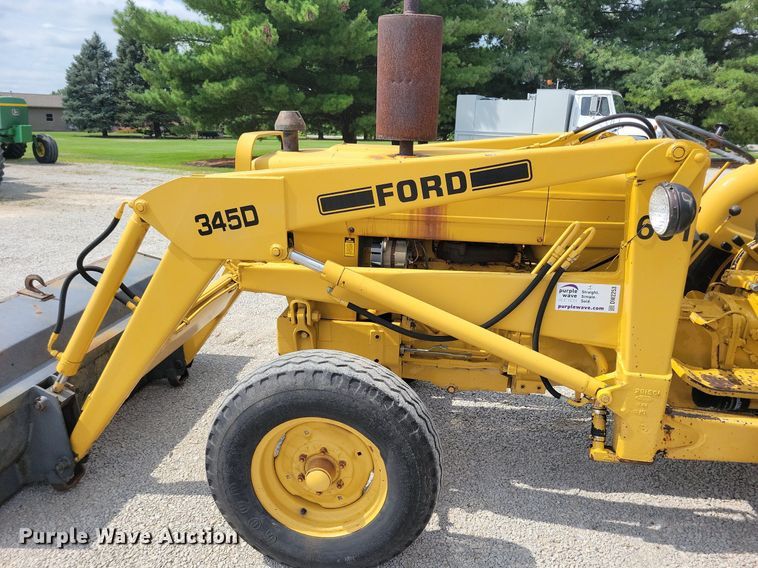 image for item DW2253 1985 Ford 345D landscape tractor