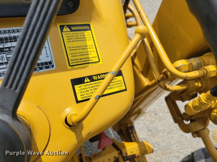 image for item DW2253 1985 Ford 345D landscape tractor