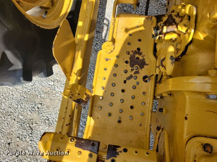 image for item DW2253 1985 Ford 345D landscape tractor