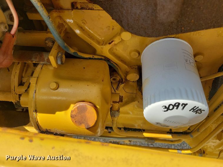 image for item DW2253 1985 Ford 345D landscape tractor