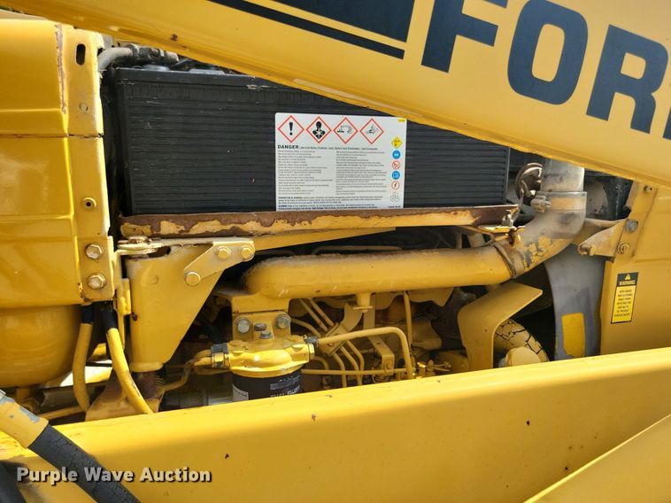 image for item DW2253 1985 Ford 345D landscape tractor