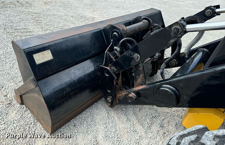 image for item DW2254 2002 Caterpillar 420D backhoe