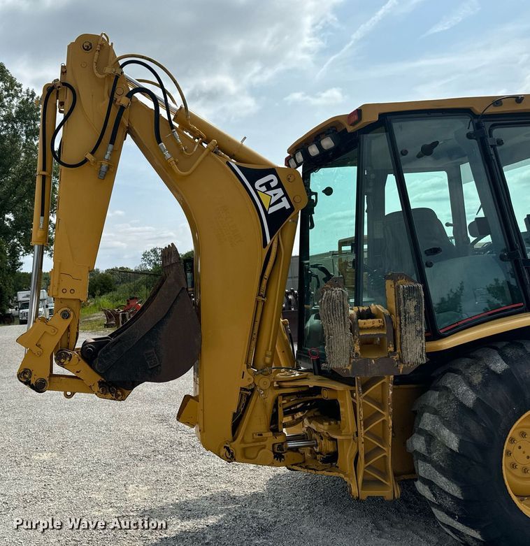 image for item DW2254 2002 Caterpillar 420D backhoe