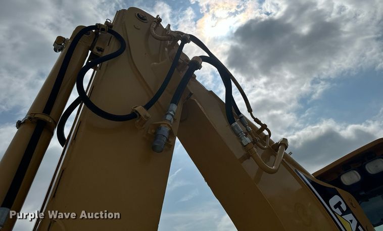 image for item DW2254 2002 Caterpillar 420D backhoe