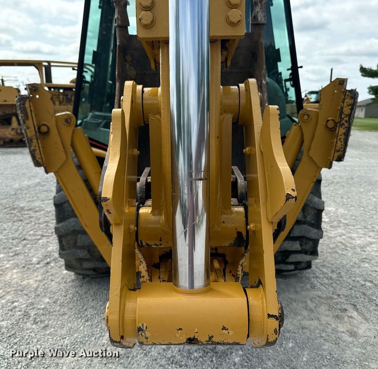 image for item DW2254 2002 Caterpillar 420D backhoe