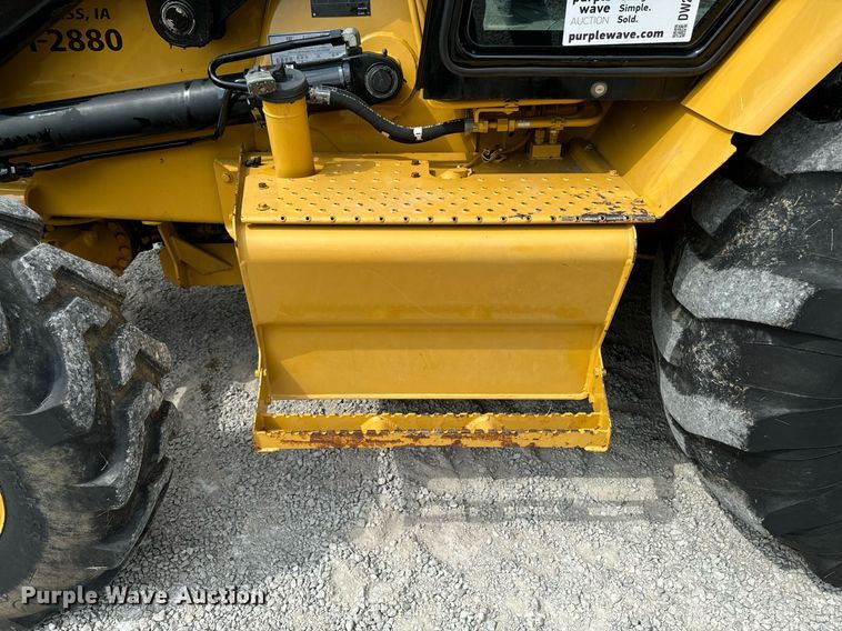image for item DW2254 2002 Caterpillar 420D backhoe