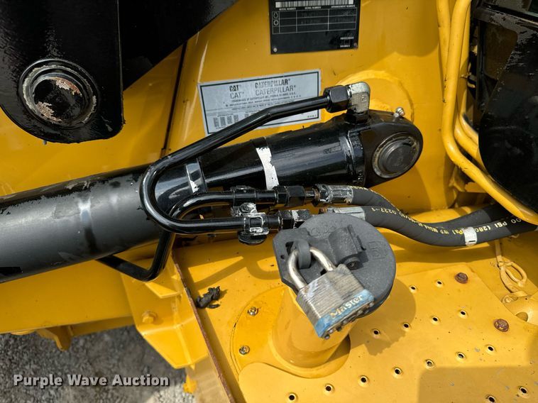 image for item DW2254 2002 Caterpillar 420D backhoe