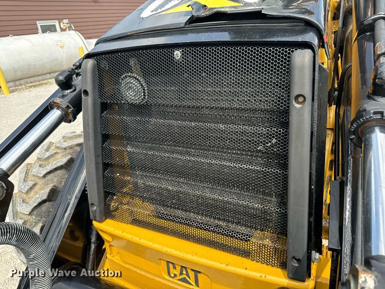 image for item DW2254 2002 Caterpillar 420D backhoe