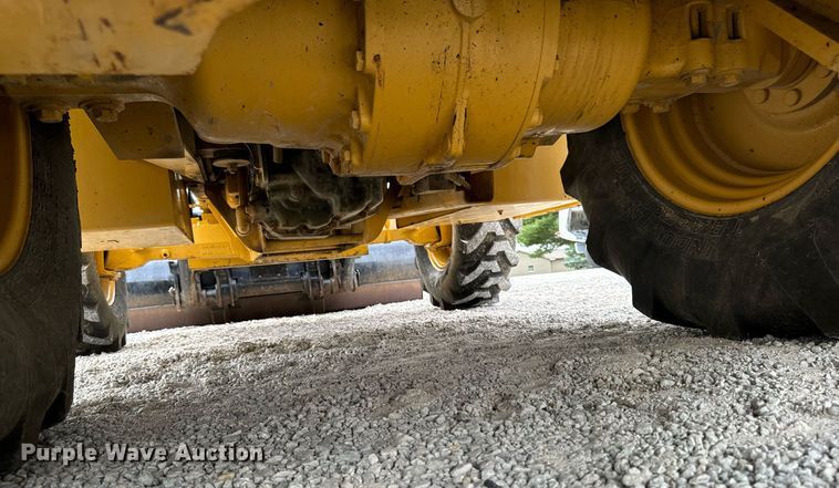 image for item DW2254 2002 Caterpillar 420D backhoe