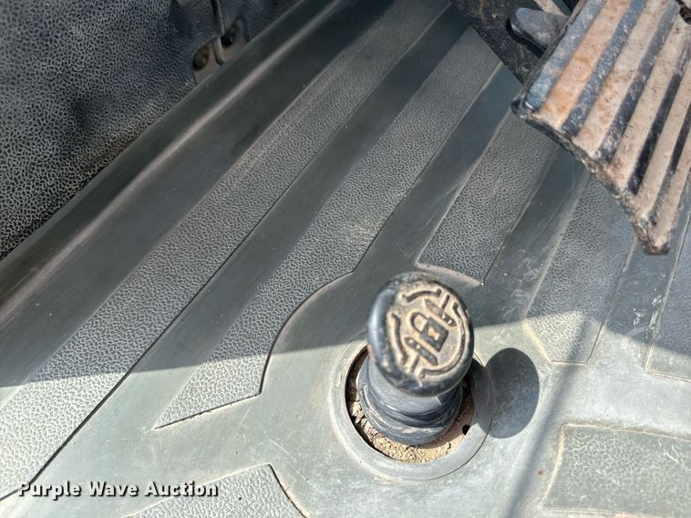 image for item DW2254 2002 Caterpillar 420D backhoe