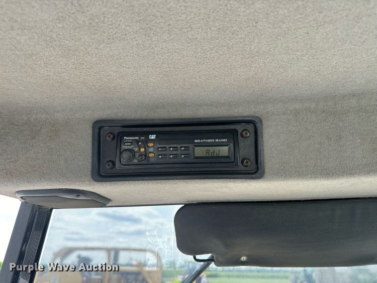 image for item DW2254 2002 Caterpillar 420D backhoe