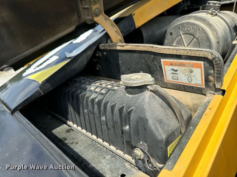 image for item DW2254 2002 Caterpillar 420D backhoe