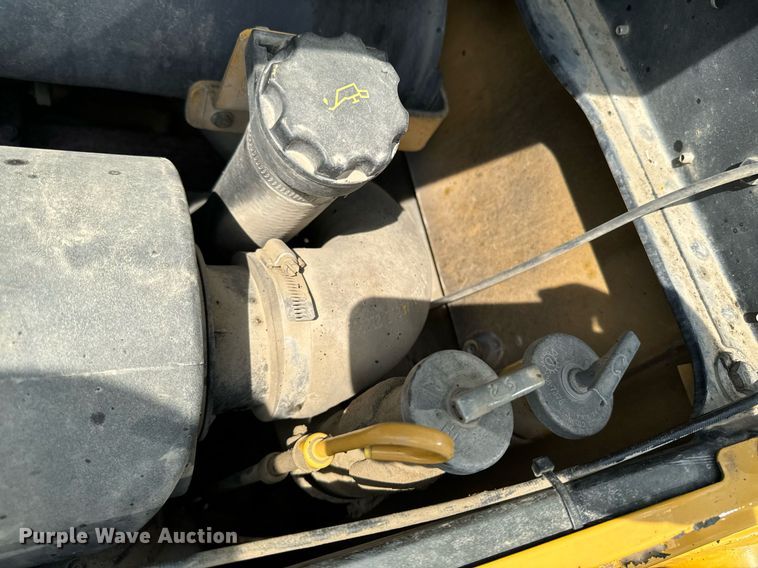 image for item DW2254 2002 Caterpillar 420D backhoe