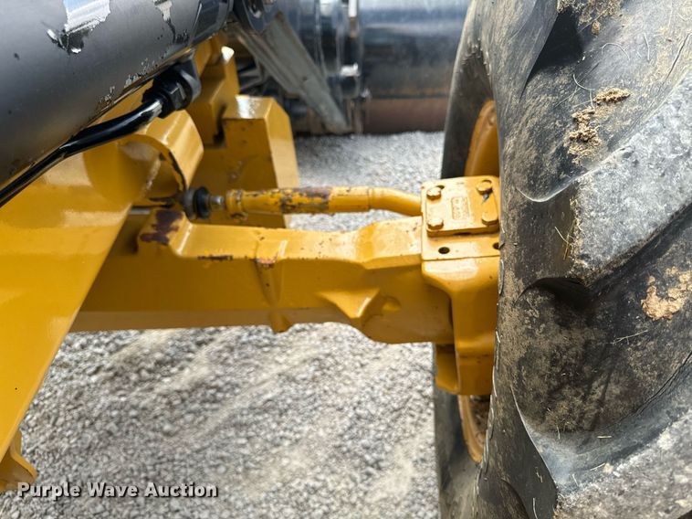 image for item DW2254 2002 Caterpillar 420D backhoe