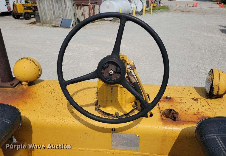 image for item DW2255 Hyster C615B single drum vibratory roller