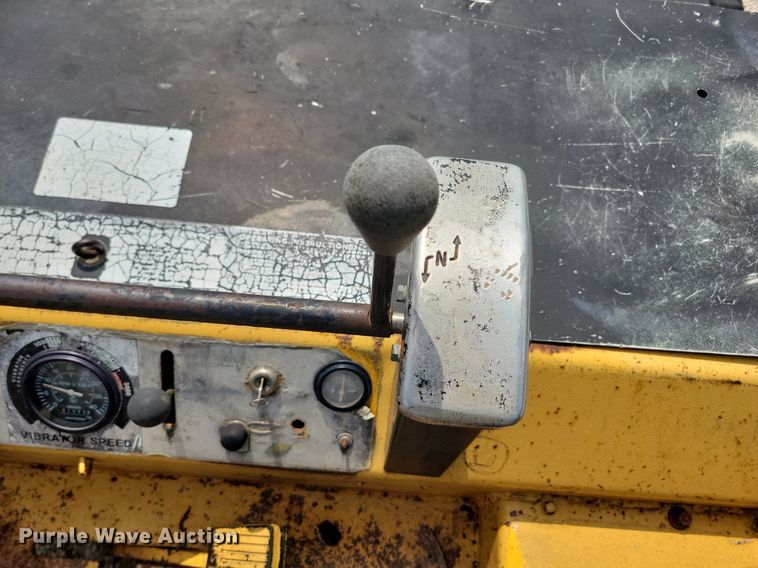 image for item DW2255 Hyster C615B single drum vibratory roller