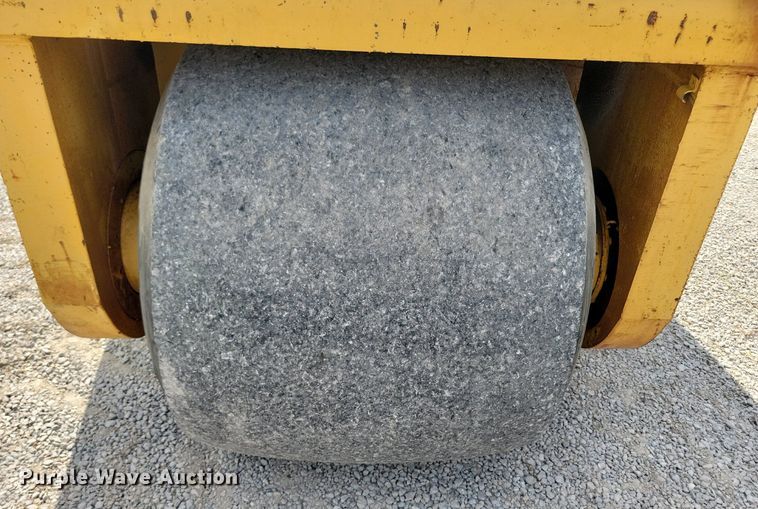 image for item DW2255 Hyster C615B single drum vibratory roller