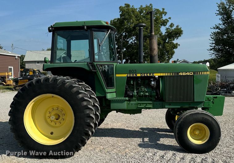 image for item DW2257 1979 John Deere 4640P tractor