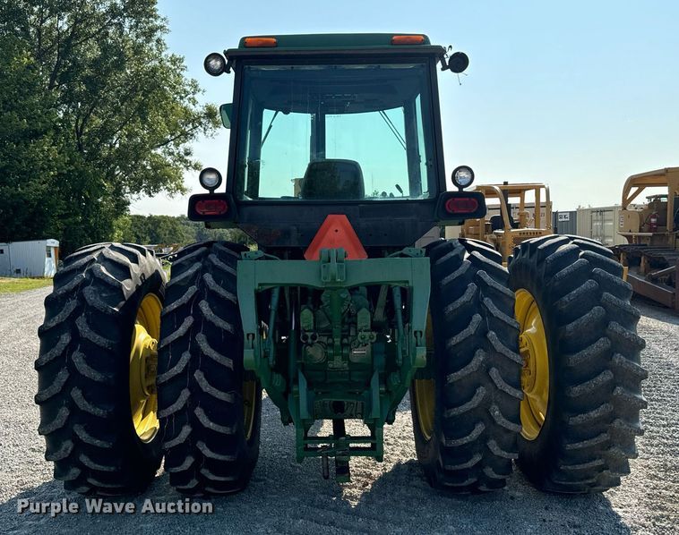 image for item DW2257 1979 John Deere 4640P tractor