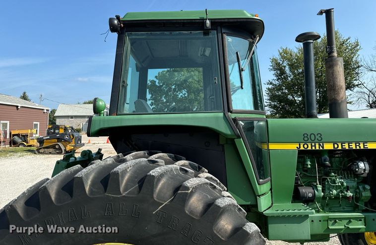 image for item DW2257 1979 John Deere 4640P tractor