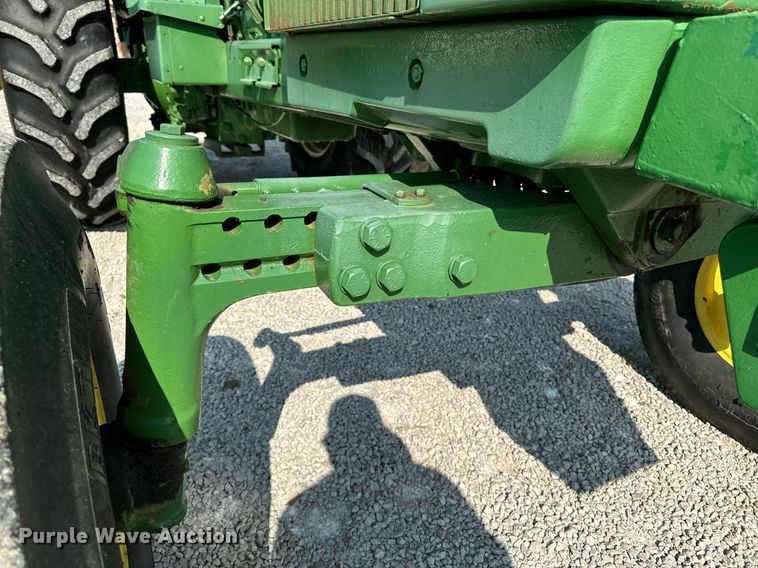 image for item DW2257 1979 John Deere 4640P tractor