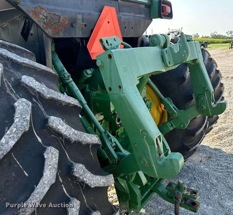 image for item DW2257 1979 John Deere 4640P tractor