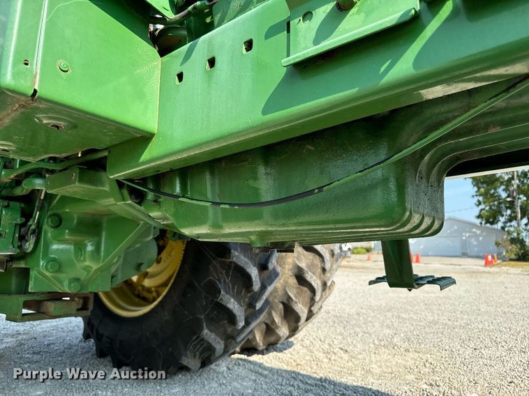 image for item DW2257 1979 John Deere 4640P tractor