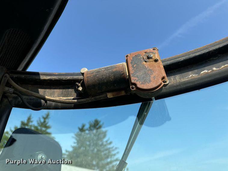 image for item DW2257 1979 John Deere 4640P tractor