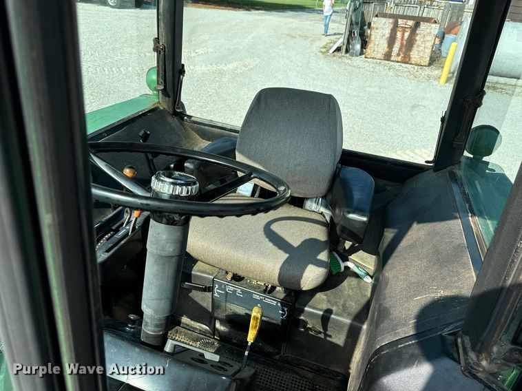 image for item DW2257 1979 John Deere 4640P tractor