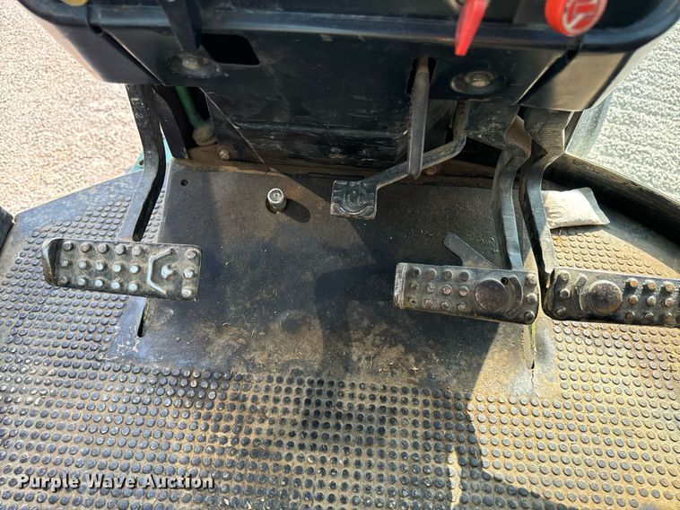 image for item DW2257 1979 John Deere 4640P tractor