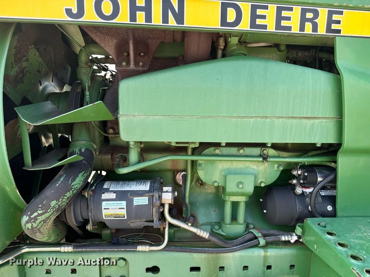 image for item DW2257 1979 John Deere 4640P tractor