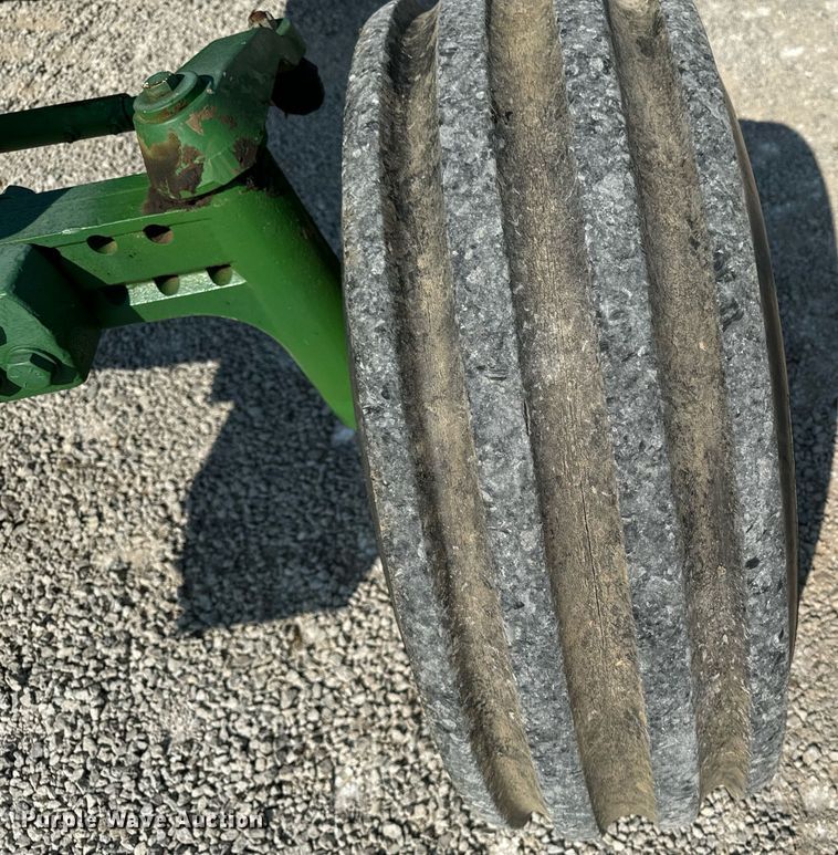 image for item DW2257 1979 John Deere 4640P tractor