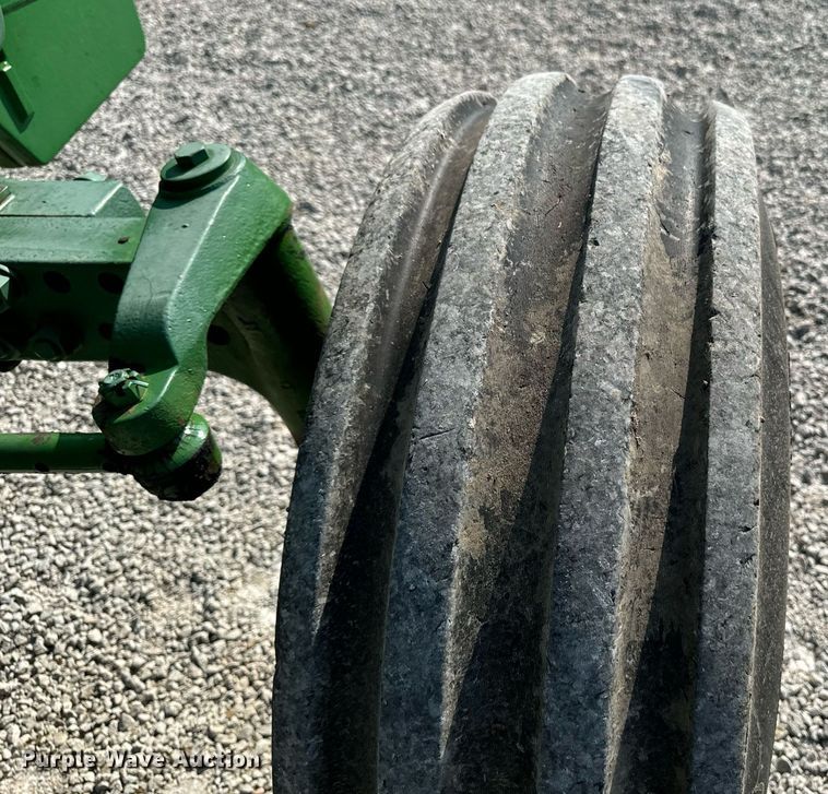 image for item DW2257 1979 John Deere 4640P tractor