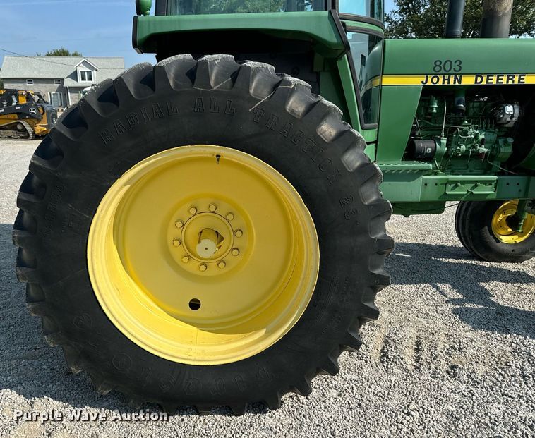 image for item DW2257 1979 John Deere 4640P tractor