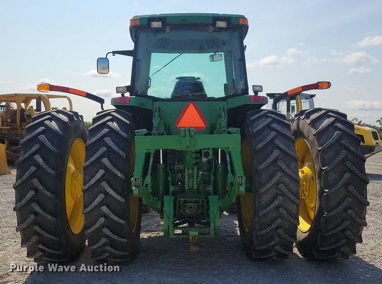 image for item DW2258 2000 John Deere 8410 MFWD tractor