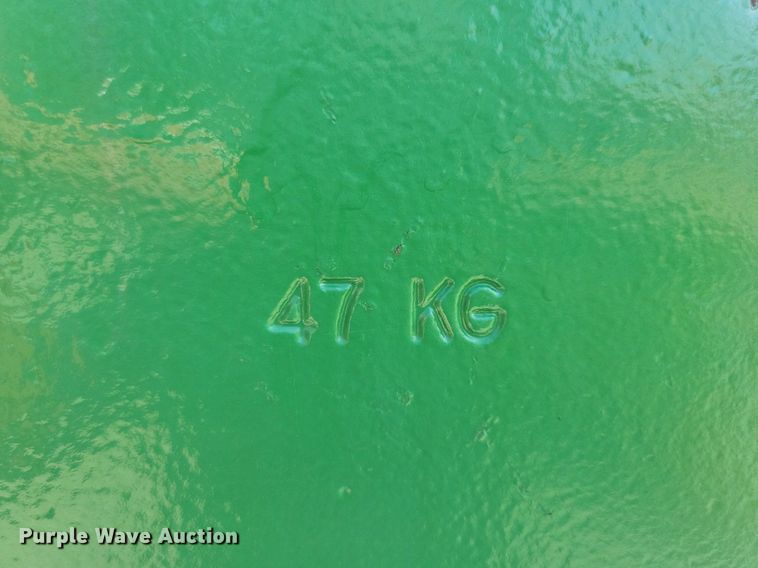 image for item DW2258 2000 John Deere 8410 MFWD tractor