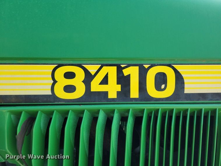 image for item DW2258 2000 John Deere 8410 MFWD tractor