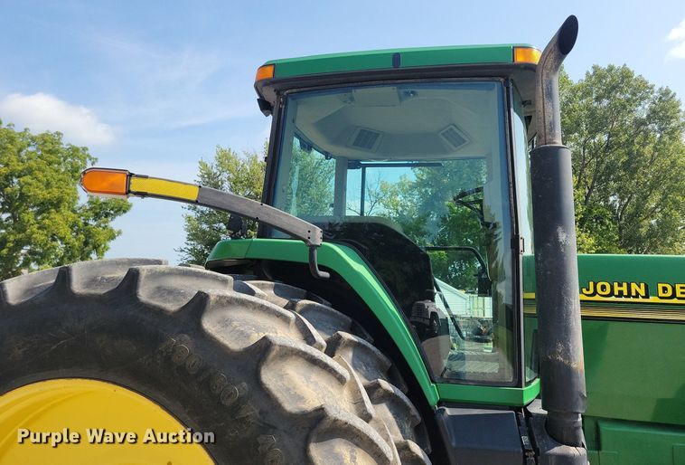 image for item DW2258 2000 John Deere 8410 MFWD tractor