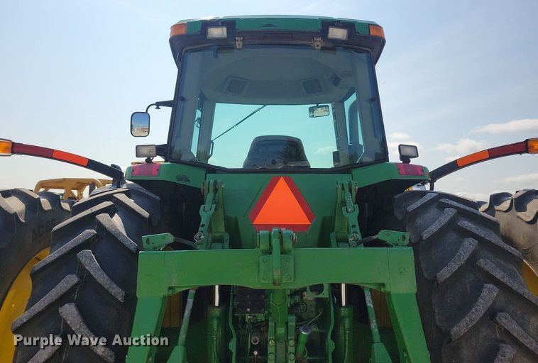 image for item DW2258 2000 John Deere 8410 MFWD tractor