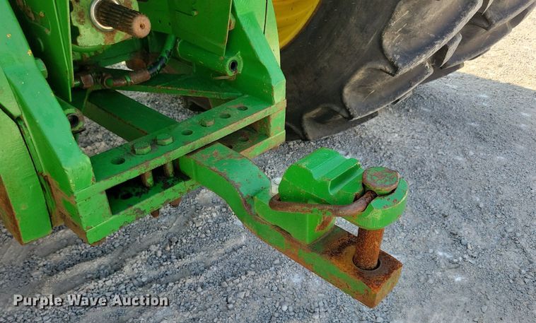 image for item DW2258 2000 John Deere 8410 MFWD tractor