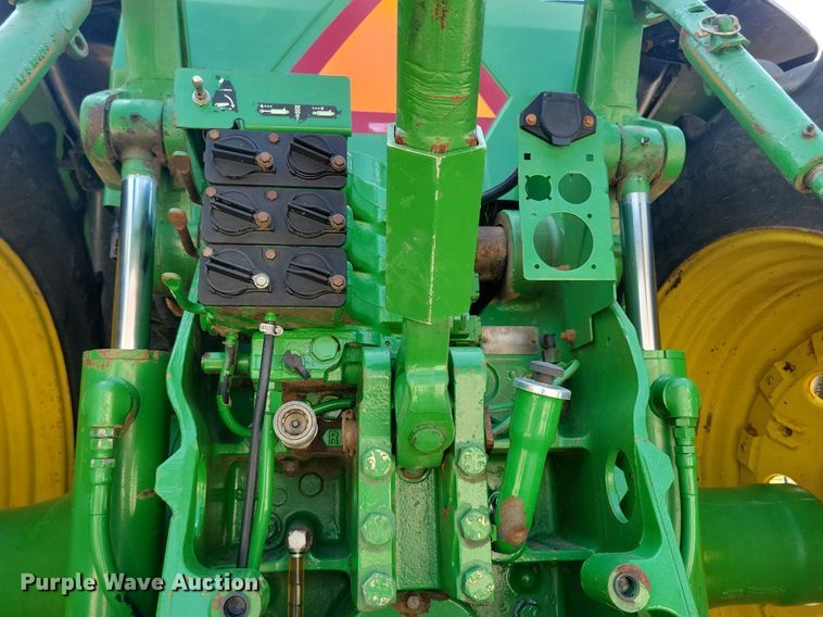 image for item DW2258 2000 John Deere 8410 MFWD tractor