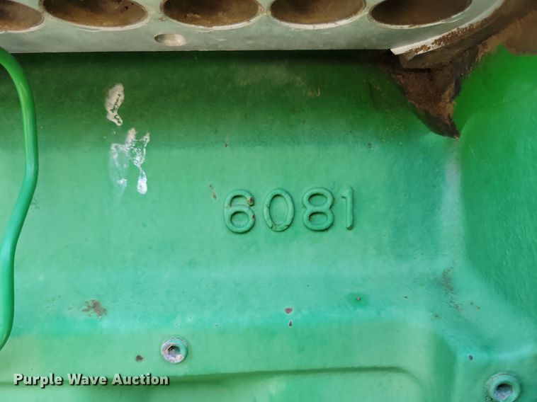 image for item DW2258 2000 John Deere 8410 MFWD tractor