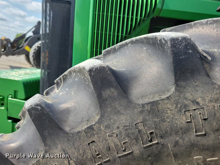 image for item DW2258 2000 John Deere 8410 MFWD tractor