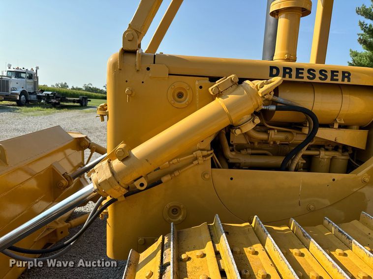 image for item DW2264 1971 Dresser TD-15BP dozer