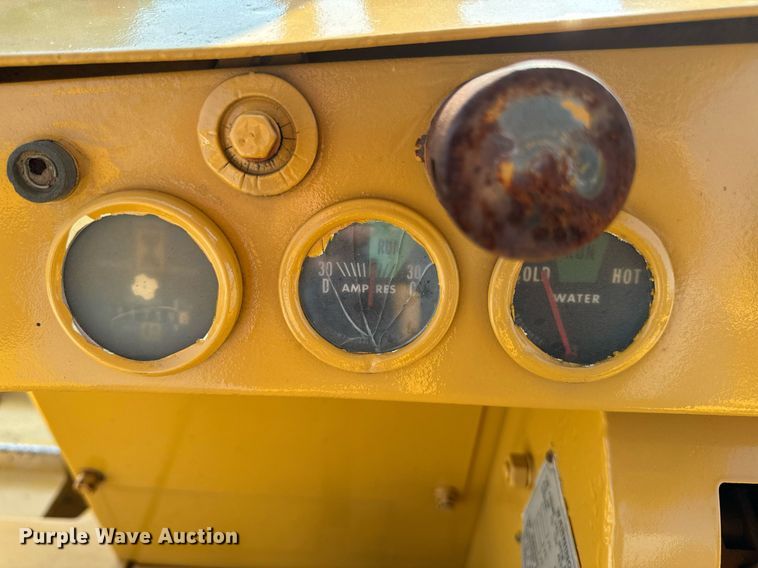 image for item DW2264 1971 Dresser TD-15BP dozer