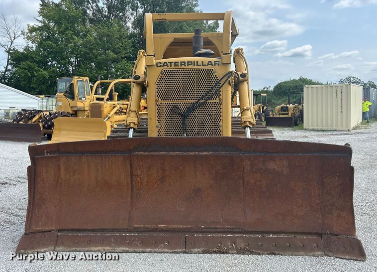 image for item DW2265 1969 Caterpillar D8H dozer