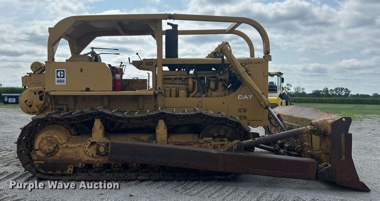 image for item DW2265 1969 Caterpillar D8H dozer