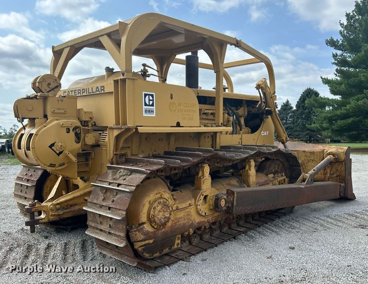 image for item DW2265 1969 Caterpillar D8H dozer