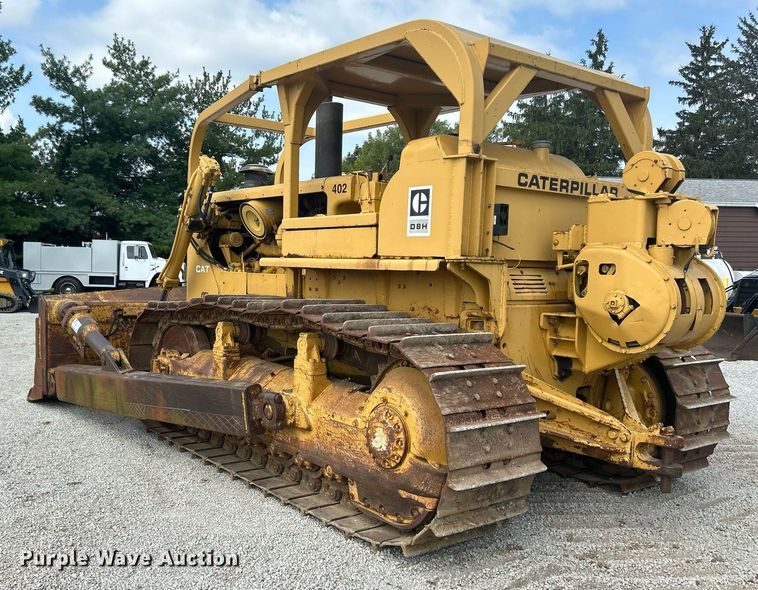 image for item DW2265 1969 Caterpillar D8H dozer