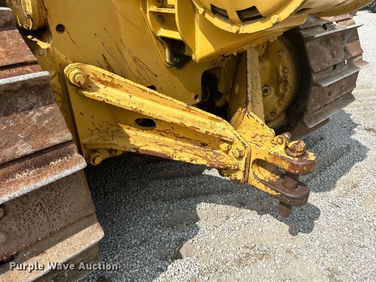 image for item DW2265 1969 Caterpillar D8H dozer
